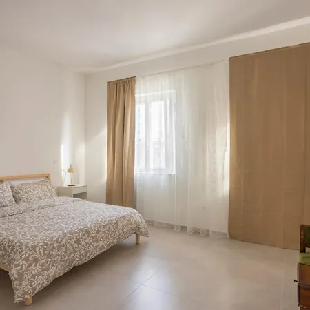 ゲストハウス Ama Family マロッタ