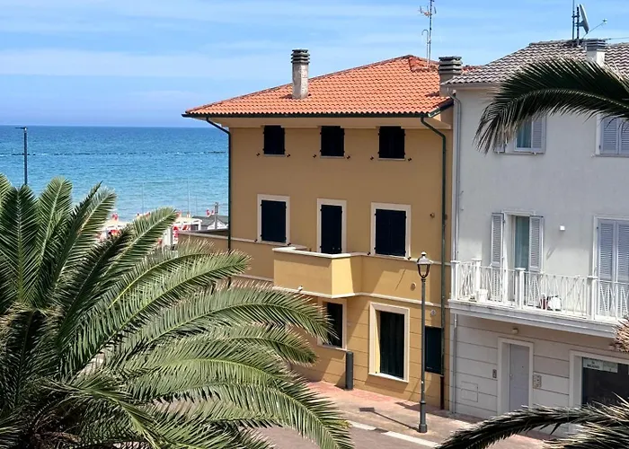 Ama Family Affittacamere Marotta